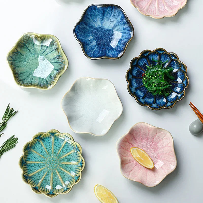 Petite assiette en céramique à glaçure irrégulière esprit japonais